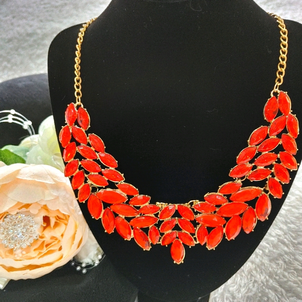 Fashion Crystal Necklace